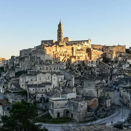 Il Re Degli Scalzi Matera