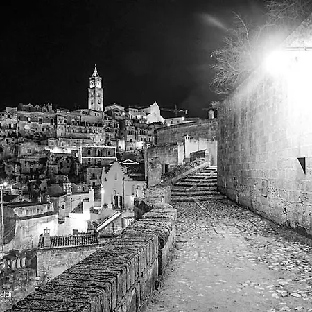 Il Re Degli Scalzi Matera