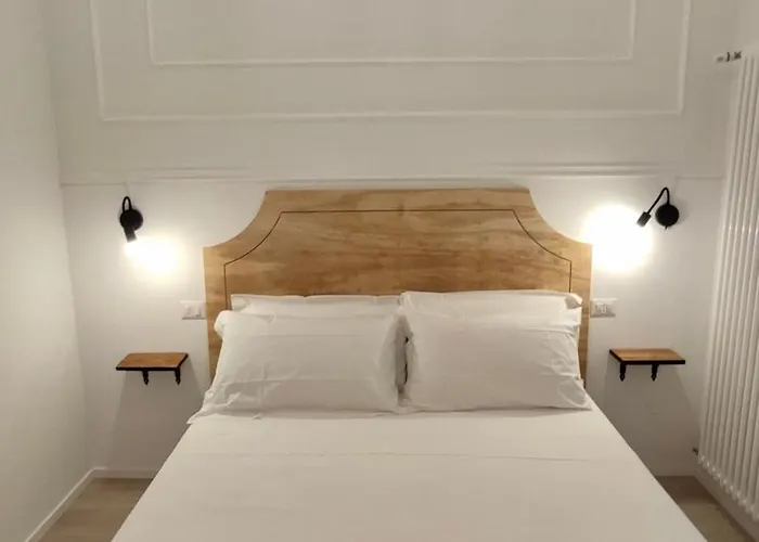 Il Re Degli Scalzi Matera