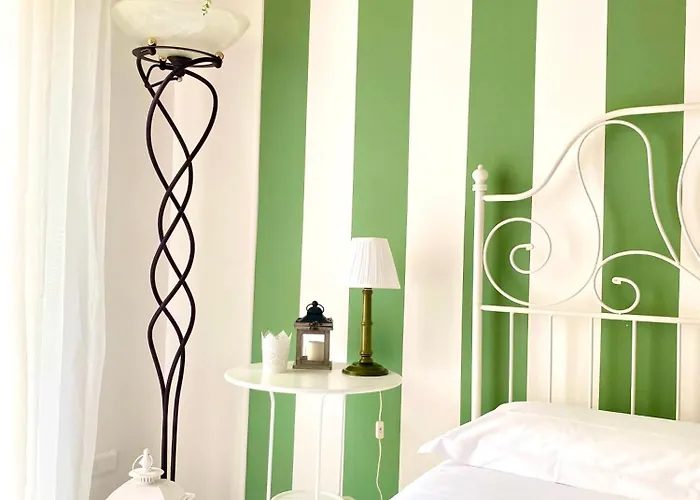 Il Re Degli Scalzi Matera